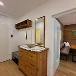 Apartament Mit Balkon Und Hallenbad *