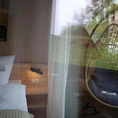 Apartament Mit Balkon Und Hallenbad *