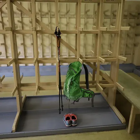 Mit Balkon Und Hallenbad *