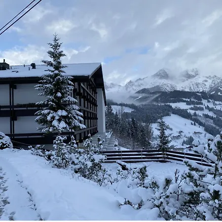 Appartement Mit Balkon Und Hallenbad