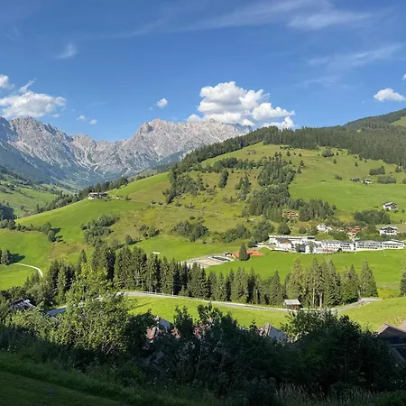 Mit Balkon Und Hallenbad Appartement Maria Alm