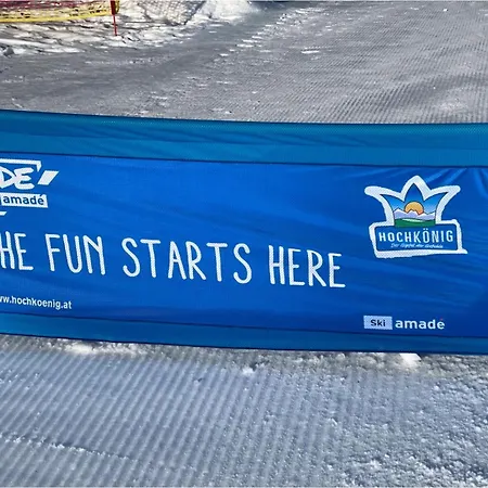 Mit Balkon Und Hallenbad Apartament *