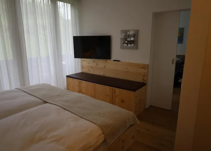Mit Balkon Und Hallenbad Appartement *